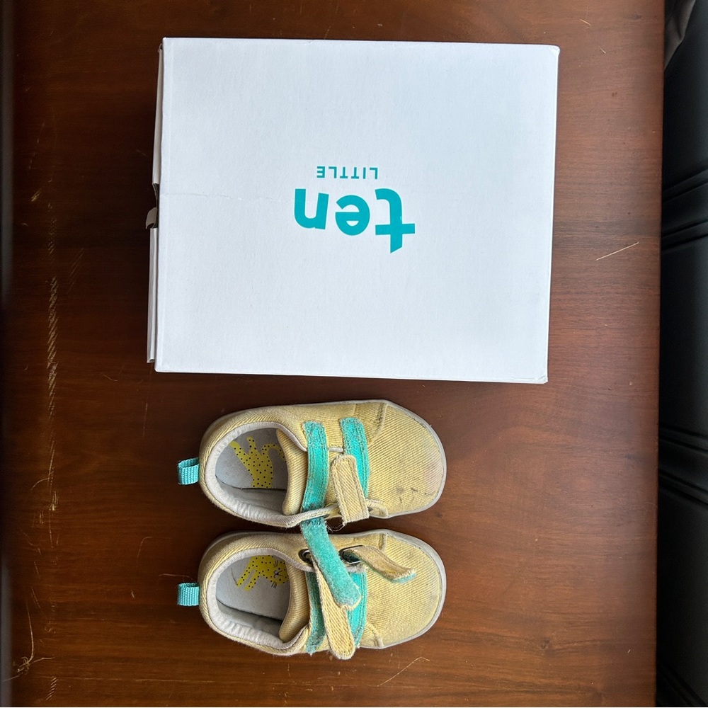 Ten Little Toddler Canvas Shoes Size 7